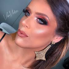 Maquiagem Beleza de Mulher Brasil e Europa