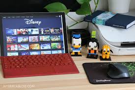 Duck smashing computer png images. Review Goofy Pluto Donald Duck Brickheadz 40377 40378 Jay S Brick Blog