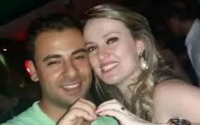 Irmão lázaro canta e conta suas experiências como deputado federal em brasília. Feminicidio Marido Mata Mulher A Facadas Por Causa De Futebol Em Sp