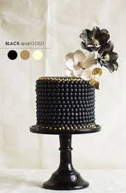 Black And Gold 1 Tier Cake 10 Wedding Color Palettes You Need To Consider Black And Gold Cake Gorgeous Cakes Black Wedding Cakes
