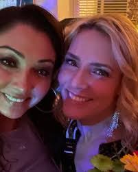 Keri Adams's Instagram, Twitter & Facebook