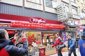 شاكر العزاوي Kadikoy كادي كوي في صور عيد الحب شباط 2020 Istanbul Fun Times Square