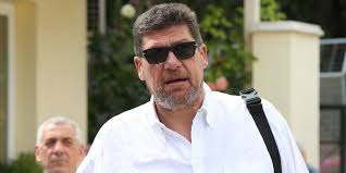Ο «μπέμπης» του ελληνικού μπάσκετ, σύμφωνα με πληροφορίες, χτύπησε στο γόνατο, το πρόσωπο και το. Wwjfymyocaowbm