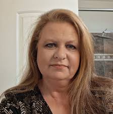 Is there anyone who can donate wedding decorations in Casa Grande?