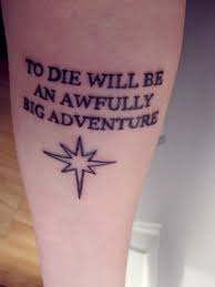 Peter Pan Tattoo Tatuajes Inspirados En Disney Tatuajes Frases Para Tatuajes