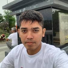 Julius Ryan's Instagram, Twitter & Facebook