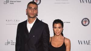See more of kourtney kardashian on facebook. Merkwurdige Dinge Uber Die Beziehung Zwischen Kourtney Kardashian Und Younes Bendjima News24viral