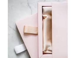Maybe you would like to learn more about one of these? China Custom Silk Scarf Packaging Box Gift Box Jewelry Packaging Box Drawer Box Garment Packaging Box On Global Sources Silk Scarf Packaging Box Jewelry Paper Box Garment Packaging Box