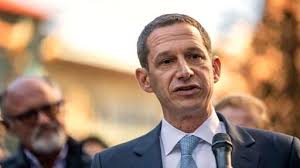 The latest Trump Skips Newsom in LA Visit news, videos & comments