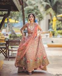 صور ساري هندي 36 ساري هندي في غاية الأناقة بفبوف Indian Bridal Outfits Indian Bridal Wear Indian Bridal Lehenga