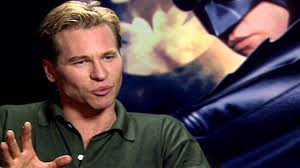 Batman forever and batman & robin director joel schumacher reveals that val kilmer was his favorite batman, despite being a nightmare on set. Batman Forever Val Kilmer Exclusive Interview Screenslam Youtube