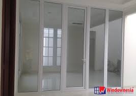 Dari banyaknya jenis material yang ada, kusen atau juga kerangka untuk bagian pintu dan jendela juga menjadi bagian yang tidak kalah pentingnya dari batako ataupun. Harga Daun Pintu Aluminium Swing Pintu Aluminium Kaca Jakarta