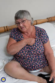 British Grandma Libby Still Likes to Play with Her Wet Pussy - MyAmateurWebsite.