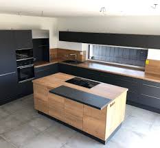 kuche mit insel in 2020 kuchen design moderne kuche haus kuchen
