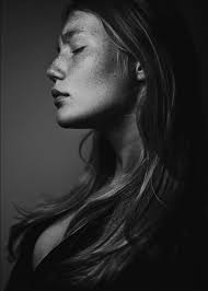 Black And White Woman Portrait Photography Black White Photography Inspiration Portrait Portrait Photography Black And White Portraits