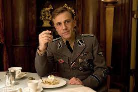 Scegli il tuo personaggio, il tuo motto e la tua arma, ed entra a far parte dei bastardi comandati dal tenente aldo raine! Snack Si Gira Bastardi Senza Gloria E Lo Strudel Film 4 Life Curiosi Di Cinema