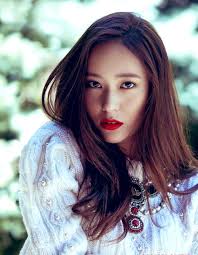 Pemilik nama jung soojung itu berpose gemas . Kpop Fortune Teller On Twitter Krystal F X Currently Is Dating Someone Not Kai From Exo Fx Krystaljung Krystal