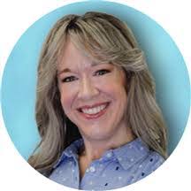 Stephanie Robison's Instagram, Twitter & Facebook