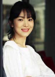 Song joong ki and song hye kyo married in october 2017 but they divorced in july 2019. Profil Dan Biografi Song Hye Kyo Artis Cantik Korea Song Hye Kyo Beauty Full Fringe Hairstyles