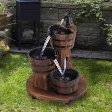 Zierbrunnen sind die optimale lösung, wenn es darum geht, die atmosphäre eines standorts zu verbessern. Gartenbrunnen Zum Verlieben Wayfair De