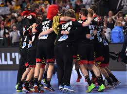 Zum ersten mal treten bei der. Handball Wm Im Ticker Aus Deutschland Zieht Im Krimi Gegen Kroatien Ins Halbfinale Ein