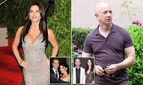 Jeff bezos and those texts: Loose Lipped Lauren Sanchez Boasted To Friends About Her Affair With Jeff Bezos Daily Mail Online