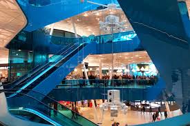 Ansök till sommarjobba, butikssäljare marqet mobilia, receptionist vo kvinnosjukvård med mera! Emporia I Malmo Stilla Shoppingsuget I Ett Hypermodernt Megakopcenter Med Egen Takpark Go Guides