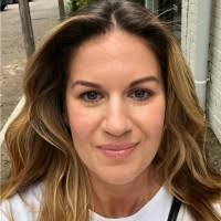 Kimberly Brill's Instagram, Twitter & Facebook