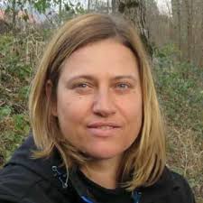 PREDSTAVITEV PREDAVATELJEV