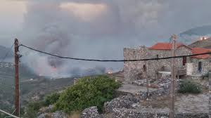 Me koronoio anemvoliasti nosokoma se emvoliastiko kentro Megalh Fwtia Sth Manh Kahkan Spitia Se Yfesh Einai Ta Dyo Pyrina Metwpa Eikones Ellada Iefimerida Gr
