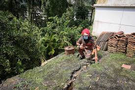 Incidents and drug abuse in the area. Ampang Jaya Municipal Council Advised To Inspect Houses In Bukit Antarabangsa Landslide Area Asia Newsday