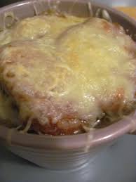 Recette Soupe A L Oignon Classique 750g Recette Recettes De Cuisine Recette Soupe A L Oignon
