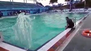 Viral Air Kolam Renang Bergelombang Bak Tsunami Kecil Di Sidoarjo