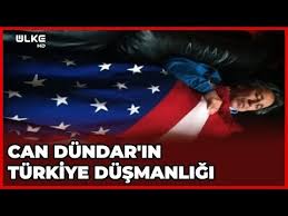 Bir süredir almanya'da yaşamak zorunda kalan gazeteci can dündar sosyal medyada sık sık dolaşan ve hakaret konusu yapılan amerikan bayrağı'na sarılı fotoğrafına ilişkin açıklama yaptı. Can Dundar In Turkiye Dusmanligi En Siradisi 3 Ocak 2019 Youtube