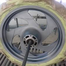 Pemilihan warna cat kamar tidur merupakan hal yang penting dan sangat menentukan dalam menciptakan suasana yang nyaman pada kamar namun sebaiknya dalam pemilihan warna tidak hanya terbatas dengan warna cat tembok kamar tidur saja yang anda gunakan pada dinding kamar. Lukisan Roda Diy Cara Cat Roda Kereta Dengan Tangan Anda Sendiri