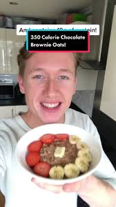 HIGH PROTEIN GOOEY BROWNIE OATS! 🤤