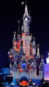 Christmas Lights At Disneyland Paris Disney Paris Christmas In Paris Disneyland Paris