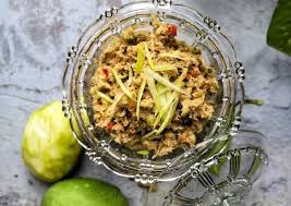 Resep sambal mangga yang pedas dan segar, bikin tambah nasi terus! Cara Mudah Membuat Sedap Sambal Mangga Muda