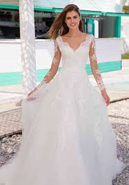 Unique gold lace embroidery decorated at bodice, elegant and feminine. Illusion Sleeves Wedding Dress Photos Illusion Sleeves Wedding Dress Pictures Weddingwire Com