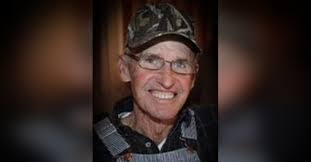 Pamela Pelzer's Instagram, Twitter & Facebook