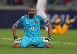 Former bidvest wits head coach gavin hunt says he is waiting for kaizer chiefs to make contact with him regarding the amakhosi coaching job. Itumeleng Khune Stripped Of Kaizer Chiefs Captaincy By Gavin Hunt News Chant South Africa