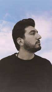 ., ویدئو کامل آهنگ (آبان) که دو سالی از انتشارش میگذره و هیچ وقت اینستاگرام  نذاشته بودمش . , این آهنگ برای من حکم یه یادگاری داره که با کمترین امکانات  و سخت ترین شرایط بعد از حدود ۸ سال که کلا گذاشته ...