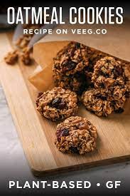 Oatmeal Cookies With Bananas Cranberries Walnuts Recipe Veeg Recipe Recipes Walnut Recipes Vegan Cookies Recipes