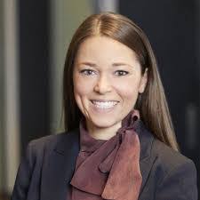 Eve Kraus's Instagram, Twitter & Facebook