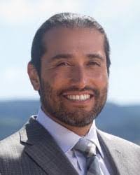 Kenneth Kahn's Instagram, Twitter & Facebook