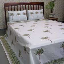 We have a huge variety of palm tree sheets, bedding. Bedspreads Roopantaran
