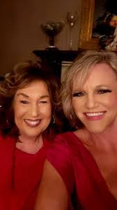 Karen Lakey's Instagram, Twitter & Facebook