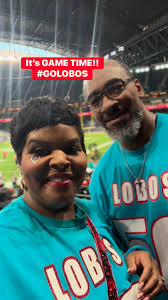 Look what we have here all the way from Albuquerque... it's the New Mexico  Lobos! They have a big bowl game this Friday after going 9-3 this season  and they are on