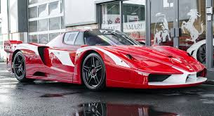 Welcome to the official account of ferrari, italian excellence that makes the world dream. Ferrari Fxx Evoluzione Stradale Relisted For A Relatively Reasonable 3 Million W Video Carscoops