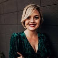 Alison Kuhlman's Instagram, Twitter & Facebook